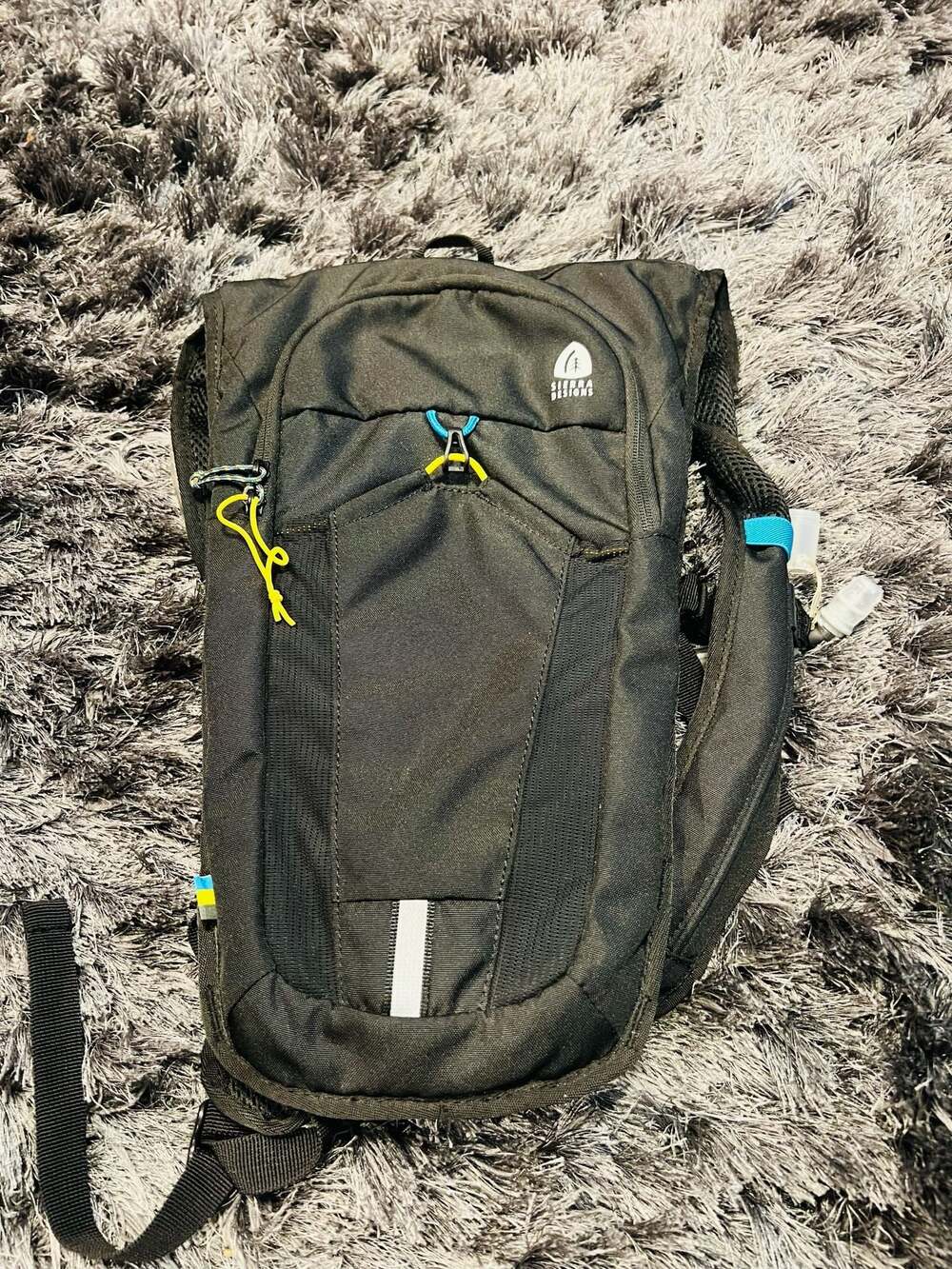 Sierra Designs Flagstaff 2L Hydration Pack